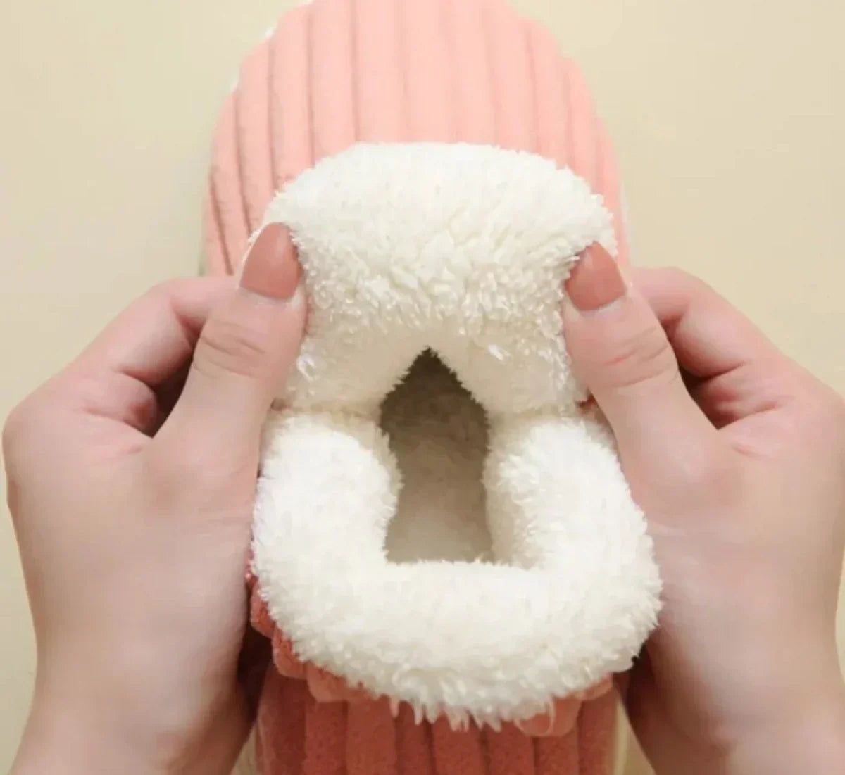 Sarttore | Pantofole invernali terapeutiche FluffEase – Calore sempre | Compra 1, ricevi 1 gratis