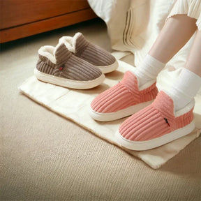 Sarttore | Pantofole invernali terapeutiche FluffEase – Calore sempre | Compra 1, ricevi 1 gratis